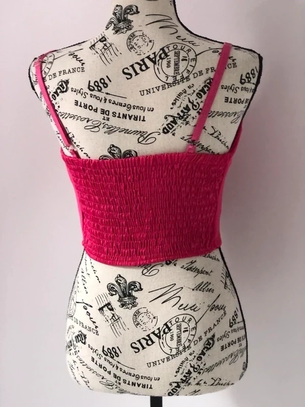 🌸 Satin Fuchsia Strappy Top - Estimated Size S/M - Very Good Condition – photo 5